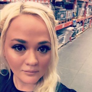 Meet your Posher, Victoria